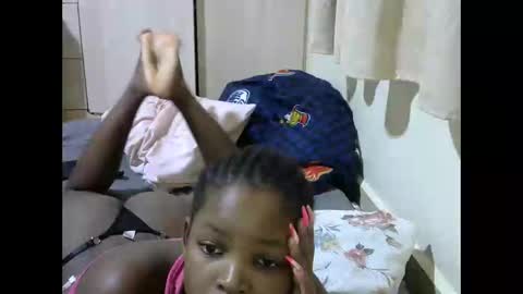 Snapshot of misty_shee chatting on 02-25-25, 03:16 misty_shee online show from 02-25-25, 03:16