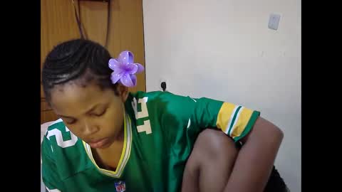 Snapshot of misty_shee chatting on 09-27-25, 06:24 misty_shee online show from 09-27-25, 06:24