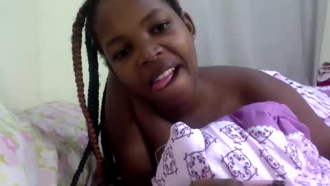 Snapshot of misty_shee chatting on 10-13-25, 08:47 misty_shee online show from 10-13-25, 08:47