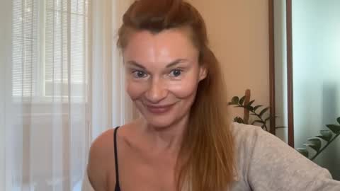 Snapshot of mistybarnes chatting on 04-25-26, 03:09 MistyBarnes NONUDE MODEL online show from 04-25-26, 03:09