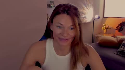 Snapshot of mistybarnes chatting on 05-17-26, 07:50 MistyBarnes NONUDE MODEL online show from 05-17-26, 07:50