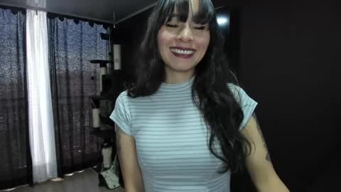 Emma  online show from 05-20-26, 04:02