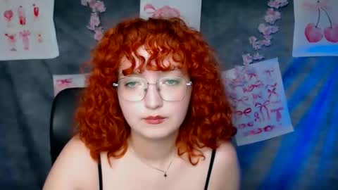 Snapshot of mistyrosee chatting on 06-09-26, 06:52 Aria online show from 06-09-26, 06:52