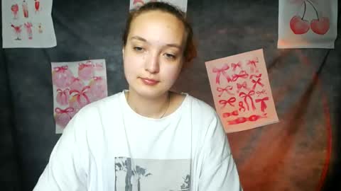 Snapshot of mistyrosee chatting on 07-02-26, 04:07 Aria online show from 07-02-26, 04:07