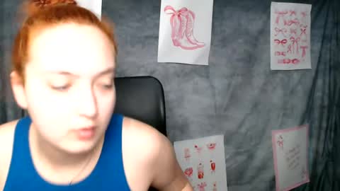 Snapshot of mistyrosee chatting on 07-08-26, 12:09 Aria online show from 07-08-26, 12:09