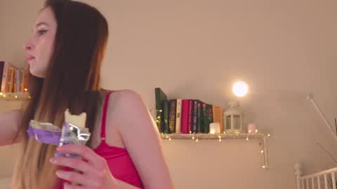 Snapshot of mita_mp4 chatting on 01-02-25, 07:44 Mita online show from 01-02-25, 07:44