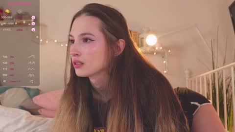 Snapshot of mita_mp4 chatting on 01-09-25, 03:58 Mita online show from 01-09-25, 03:58