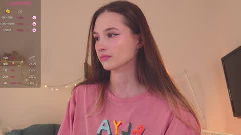 Snapshot of mita_mp4 chatting on 01-27-25, 03:58 Mita online show from 01-27-25, 03:58