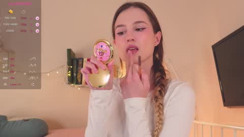 Snapshot of mita_mp4 chatting on 01-30-25, 04:16 Mita online show from 01-30-25, 04:16