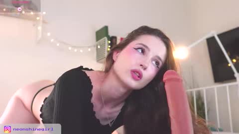 Snapshot of mita_mp4 chatting on 09-21-25, 05:42 Mita online show from 09-21-25, 05:42