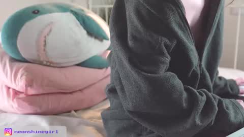 Snapshot of mita_mp4 chatting on 10-23-25, 08:46 Mita online show from 10-23-25, 08:46