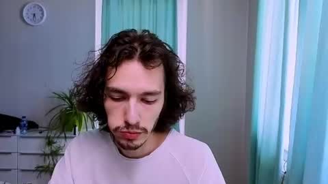 Snapshot of mitchelkurse chatting on 06-19-26, 03:27 MitchelKurse online show from 06-19-26, 03:27