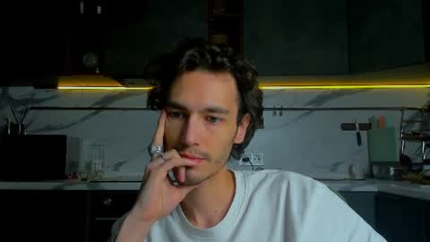 Snapshot of mitchelkurse chatting on 07-23-26, 01:41 MitchelKurse online show from 07-23-26, 01:41