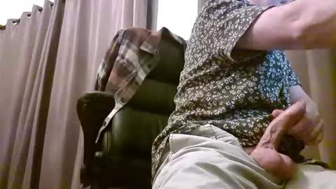 Snapshot of mitchoxxford chatting on 01-06-26, 01:04 mitchoxxford online show from 01-06-26, 01:04