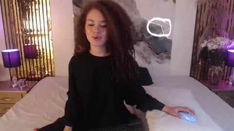 Snapshot of miticabrennet chatting on 02-27-26, 04:12 Mtica Brennet online show from 02-27-26, 04:12