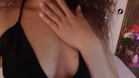 Snapshot of miticabrennet chatting on 03-11-26, 05:02 Mtica Brennet online show from 03-11-26, 05:02