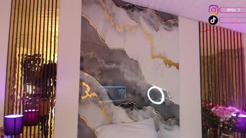 Snapshot of miticabrennet chatting on 03-31-26, 05:30 Mtica Brennet online show from 03-31-26, 05:30