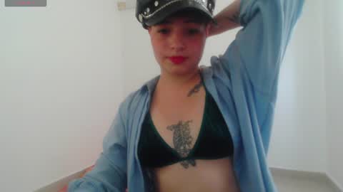Snapshot of mitsuha_small chatting on 07-23-26, 04:27 Mitsuha online show from 07-23-26, 04:27