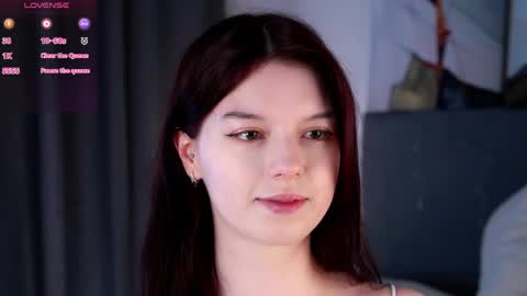 Snapshot of mitziefetters chatting on 06-08-26, 12:58 Rosalie online show from 06-08-26, 12:58