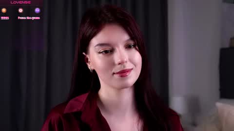 Snapshot of mitziefetters chatting on 06-12-26, 01:15 Rosalie online show from 06-12-26, 01:15