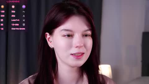 Snapshot of mitziefetters chatting on 06-23-26, 02:42 Rosalie online show from 06-23-26, 02:42