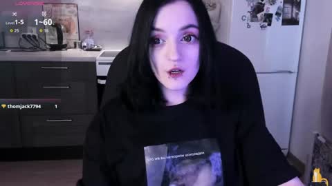 lina. online show from 06-17-26, 07:22