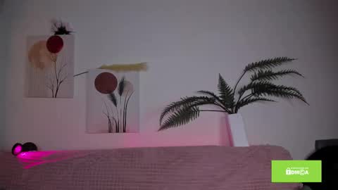 Yuka online show from 02-22-25, 07:36