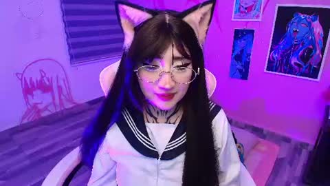 Snapshot of miwaviolet chatting on 07-20-26, 02:15 Miwa Violet online show from 07-20-26, 02:15