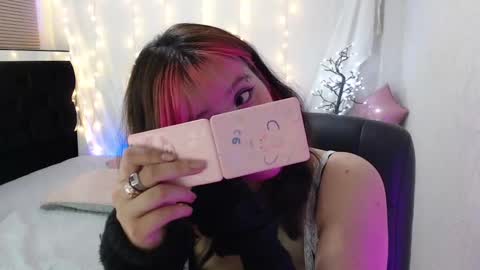 mixie_cute online show from 12-17-24, 09:27