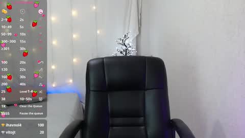 mixie_cute online show from 12-20-24, 01:03