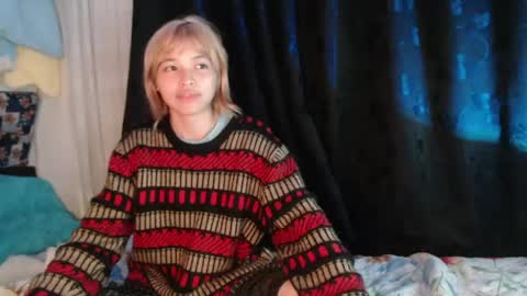 Snapshot of mixipeach chatting on 06-01-26, 02:13 Naomi and Nekorii online show from 06-01-26, 02:13