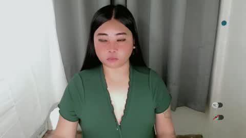 Snapshot of miya_licious chatting on 10-29-25, 04:20 cassie marie online show from 10-29-25, 04:20