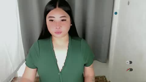 Snapshot of miya_licious chatting on 11-02-25, 03:09 cassie marie online show from 11-02-25, 03:09