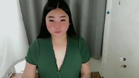 Snapshot of miya_licious chatting on 11-04-25, 06:34 cassie marie online show from 11-04-25, 06:34