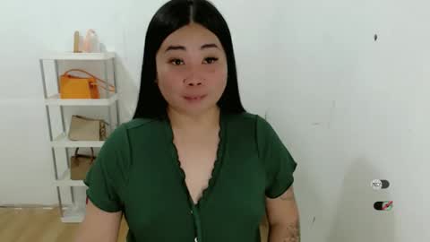 Snapshot of miya_licious chatting on 11-26-25, 08:04 cassie marie online show from 11-26-25, 08:04