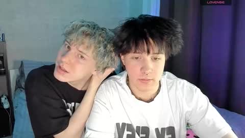 MeowMiku online show from 12-19-25, 05:31