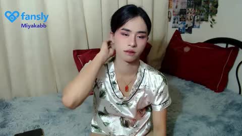 Miyakabebe online show from 11-14-25, 06:12