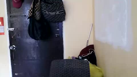 Snapshot of mizindependent chatting on 04-17-26, 03:09 Cutiepie online show from 04-17-26, 03:09