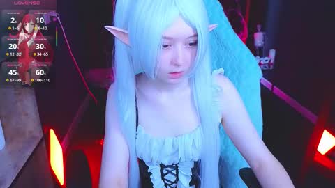 Snapshot of mizukinoyoru chatting on 10-31-25, 10:49 Mizuki online show from 10-31-25, 10:49