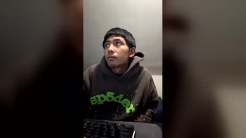 mizukix300 online show from 03-18-26, 05:21