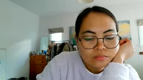 Snapshot of mizzmay chatting on 11-16-25, 02:50 Mizzmay online show from 11-16-25, 02:50