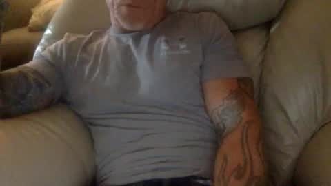 Snapshot of mjg175 chatting on 06-24-26, 09:25 SexyRed online show from 06-24-26, 09:25