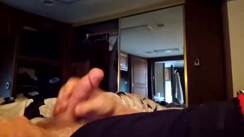 mjolnirandazzarra online show from 12-22-25, 05:10