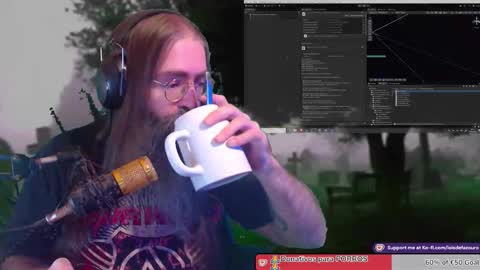 Snapshot of mjolnirinyou chatting on 10-25-25, 02:56 Lois online show from 10-25-25, 02:56