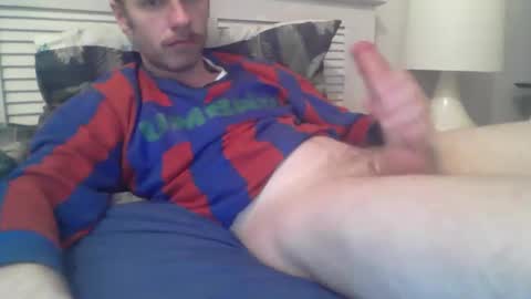 Snapshot of mjphoc93 chatting on 02-11-26, 11:54 mjphoc93 online show from 02-11-26, 11:54