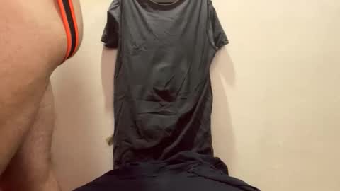 Snapshot of mlcloud chatting on 10-17-25, 03:42 MLclouD online show from 10-17-25, 03:42