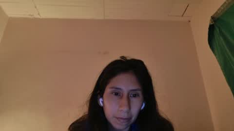 Snapshot of mli739709 chatting on 06-19-26, 03:11 MoonLipson online show from 06-19-26, 03:11