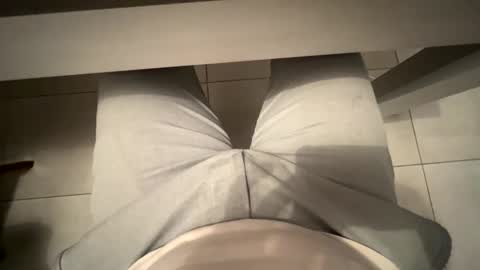 mmaestro42 online show from 11-18-25, 05:17