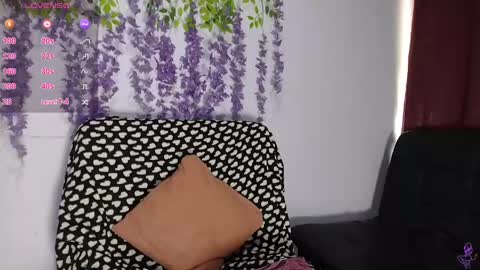 Snapshot of mmdanielamm chatting on 05-05-26, 01:30 mmdanielamm online show from 05-05-26, 01:30