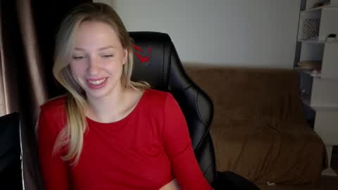 Snapshot of mmm_banana chatting on 12-31-24, 04:38 Lili online show from 12-31-24, 04:38